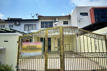 Taman Pinggiran Putra