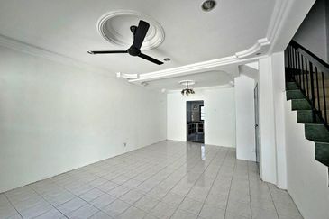 Taman Pinggiran Putra