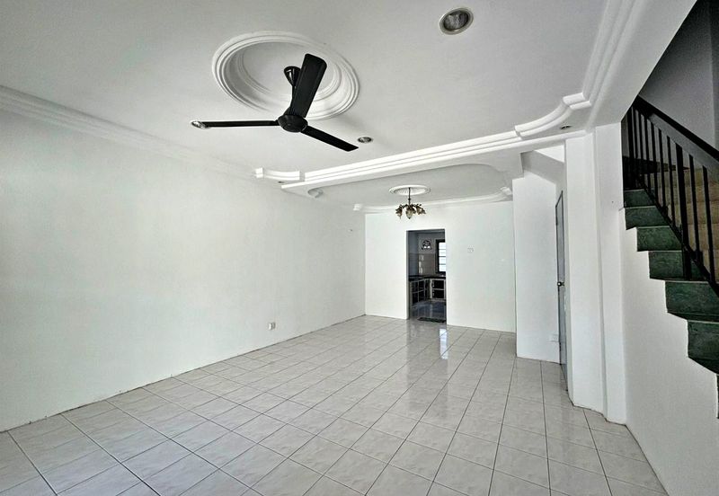 Taman Pinggiran Putra