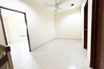 Kota Puteri, Batu Arang