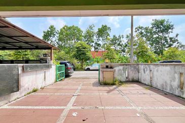 Kota Puteri, Batu Arang