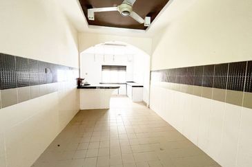 Kota Puteri, Batu Arang