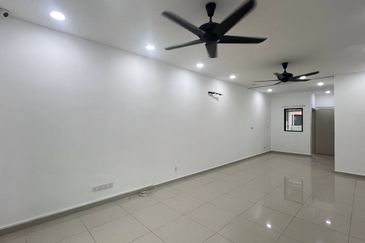 NILAI IMPIAN (LAMAN DELFINA)