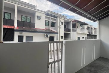 NILAI IMPIAN (LAMAN DELFINA)