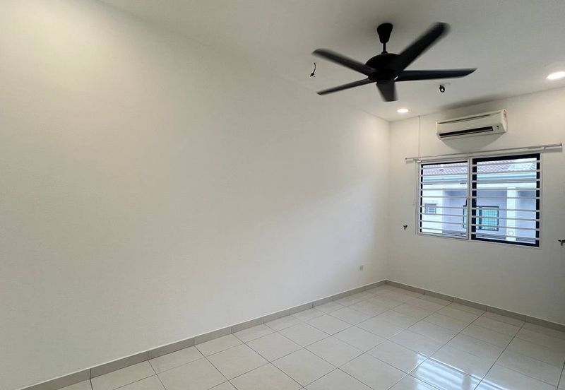 NILAI IMPIAN (LAMAN DELFINA)