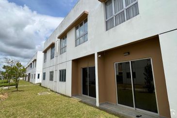 Casa Bluebell @ Cybersouth