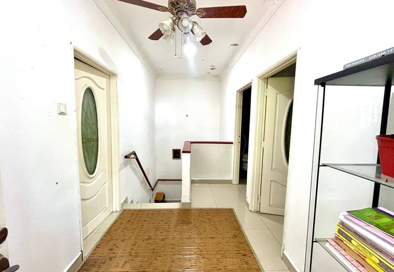 RENOVATED FACING OPEN CORNER LOT Double Storey Bandar Tasik Selatan, Kuala Lumpur