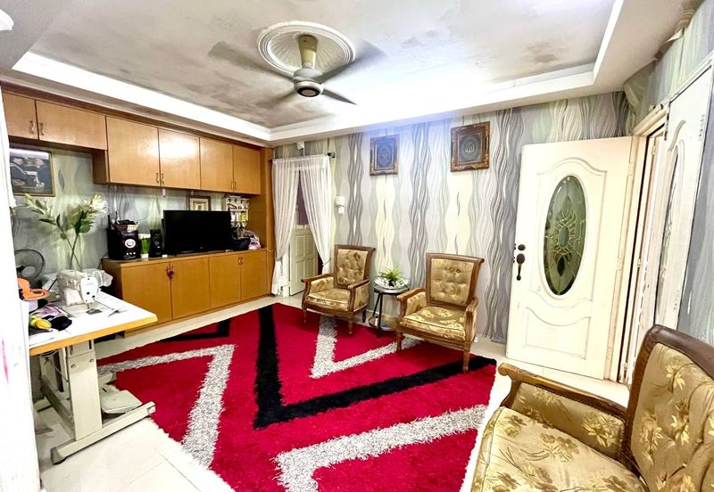 RENOVATED FACING OPEN CORNER LOT Double Storey Bandar Tasik Selatan, Kuala Lumpur