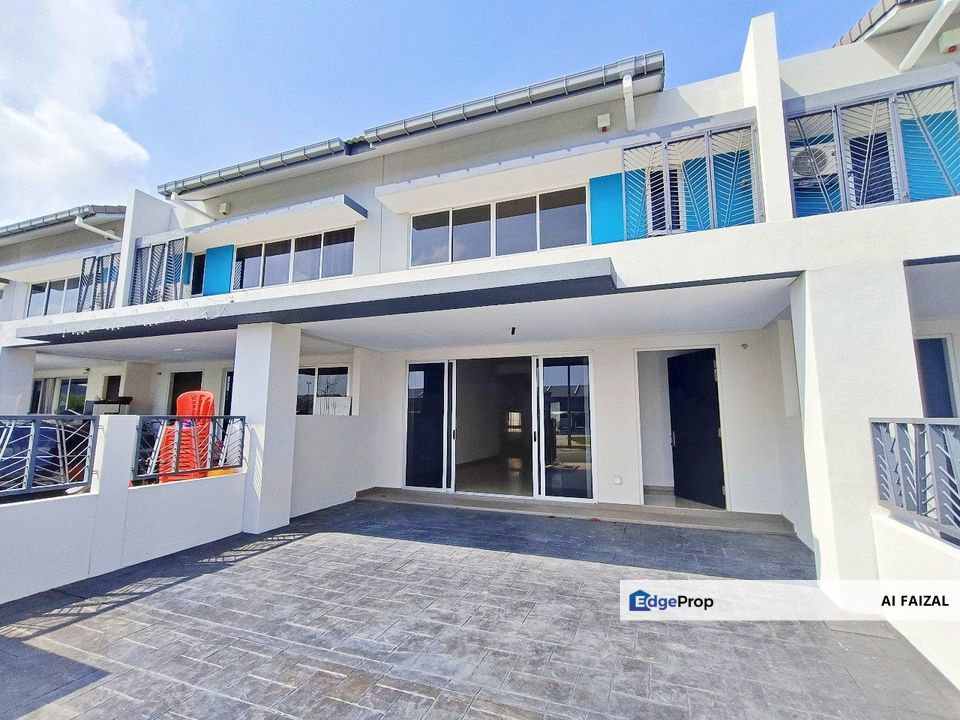 FACING OPEN Double Storey  House Serenia Arina, Serenia City, Sepang, Selangor, Sepang