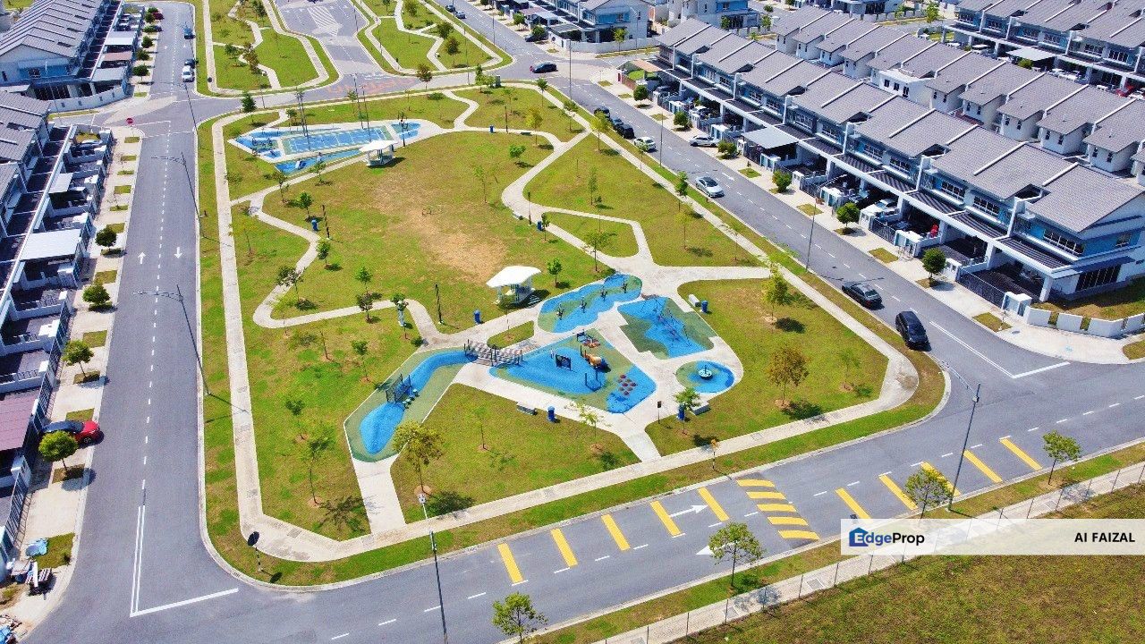 FACING OPEN Double Storey  House Serenia Arina, Serenia City, Sepang, Selangor, Sepang