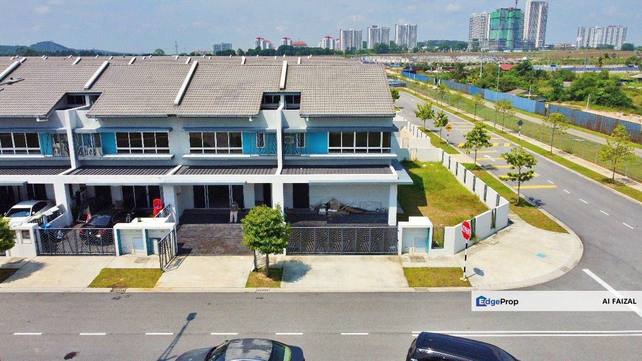 FACING OPEN Double Storey  House Serenia Arina, Serenia City, Sepang, Selangor, Sepang