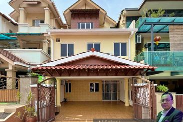 2.5 STOREY TERRACE (NEWLY REFURBISHED) TAMAN SETIAWANGSA KL