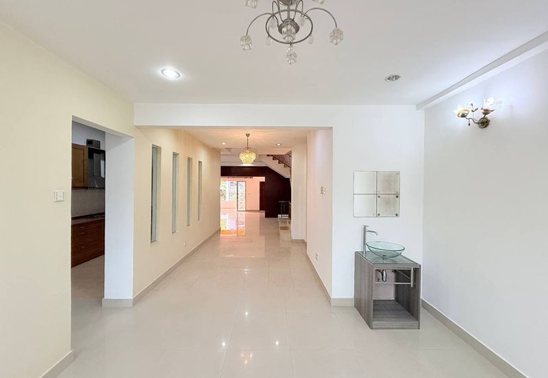 2.5 STOREY TERRACE (NEWLY REFURBISHED) TAMAN SETIAWANGSA KL