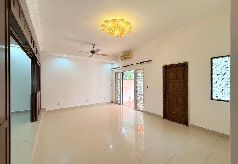 2.5 STOREY TERRACE (NEWLY REFURBISHED) TAMAN SETIAWANGSA KL