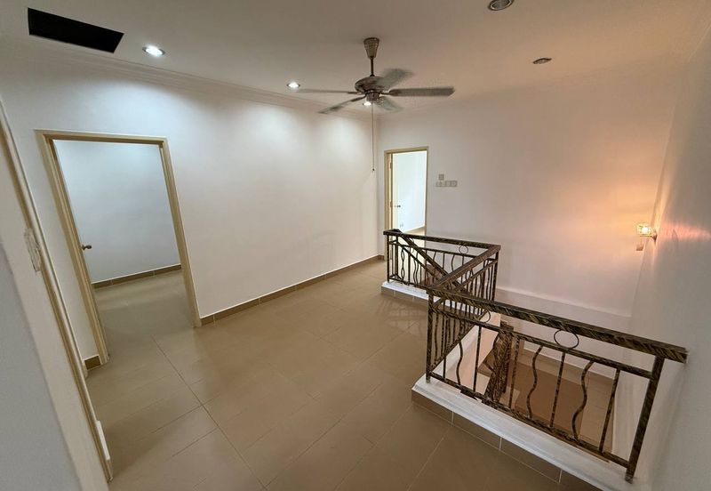 2.5 STOREY TERRACE (NEWLY REFURBISHED) TAMAN SETIAWANGSA KL