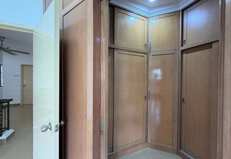 2.5 STOREY TERRACE (NEWLY REFURBISHED) TAMAN SETIAWANGSA KL