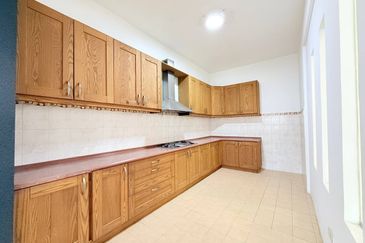 2.5 STOREY TERRACE (NEWLY REFURBISHED) TAMAN SETIAWANGSA KL