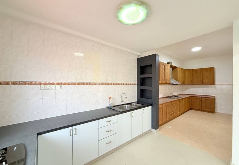 2.5 STOREY TERRACE (NEWLY REFURBISHED) TAMAN SETIAWANGSA KL