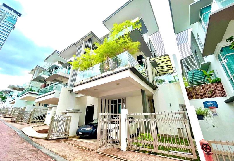 Saville @ The Park - Twin Villa