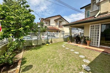 Jalan Bandar Putra Permai 1/1