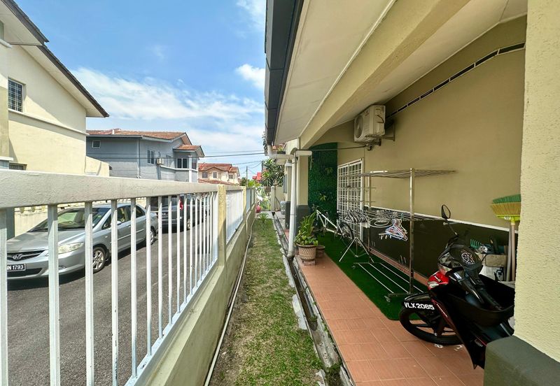 Jalan Bandar Putra Permai 1/1