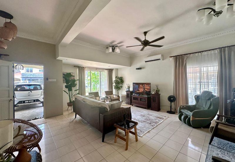 Jalan Bandar Putra Permai 1/1