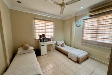 Jalan Bandar Putra Permai 1/1