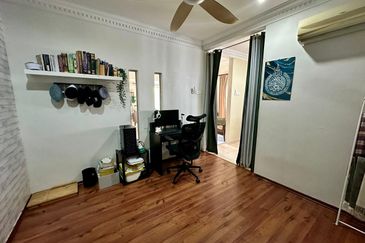 Jalan Bandar Putra Permai 1/1