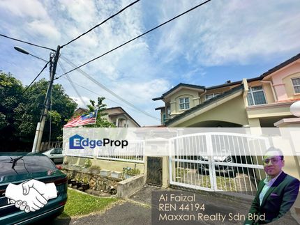 End Lot Unit with Land Double Storey  Bandar Putra Permai Seri Kembangan , Selangor, Puchong South