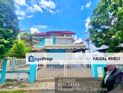 Bungalow Double Storey Garden Homes Seksyen 15 Bandar Baru Bangi - With Swimming Pool, Selangor, Bangi