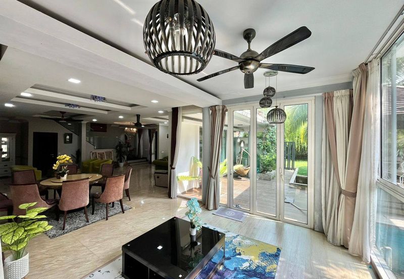 Bangi Lakehill Villas