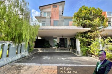 Bangi Lakehill Villas