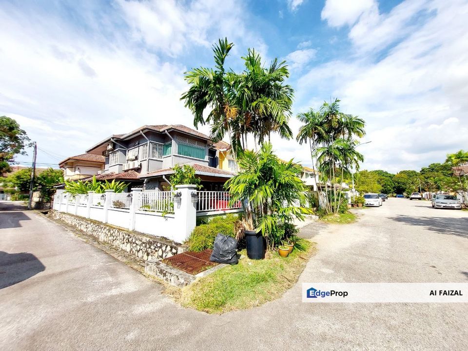 Renovated END LOT 2 STOREY TERRACE HOUSE PUTRA INDAH, PUTRA HEIGHTS, Selangor, Subang Jaya