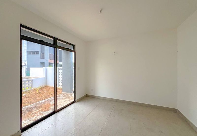 END LOT UNIT | 3 Storey Terrace House  THE MULIA RESIDENCES, CYBERJAYA