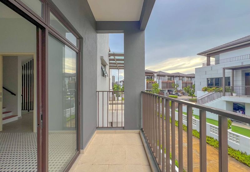 END LOT UNIT | 3 Storey Terrace House  THE MULIA RESIDENCES, CYBERJAYA