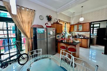 Jalan Warisan Setia 5/9