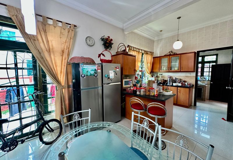 Jalan Warisan Setia 5/9