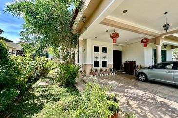 Jalan Warisan Setia 5/9