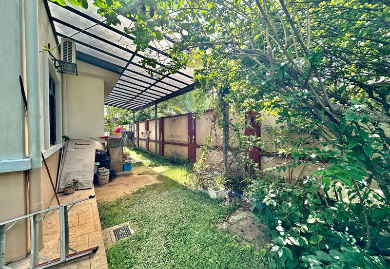 Jalan Warisan Setia 5/9