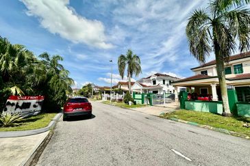 Jalan Warisan Setia 5/9