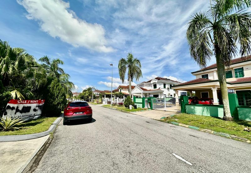 Jalan Warisan Setia 5/9