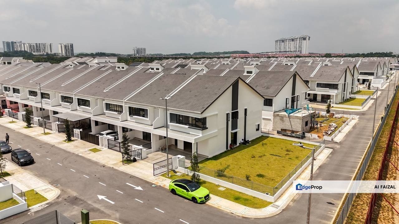 🏡 END LOT SUPERLINK – SEJATI LAKESIDE, CYBERJAYA , Selangor, Cyberjaya
