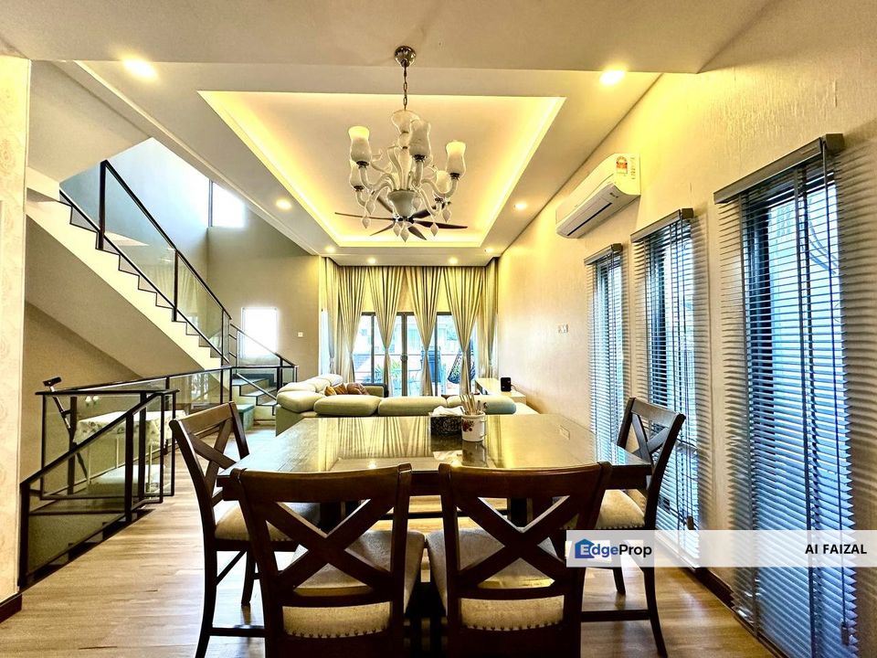 TASTEFULLY RENOVATED Fully Furnished END LOT 3-STOREY TERRACE IN HALAMANDA, GOMBAK, Selangor, Gombak