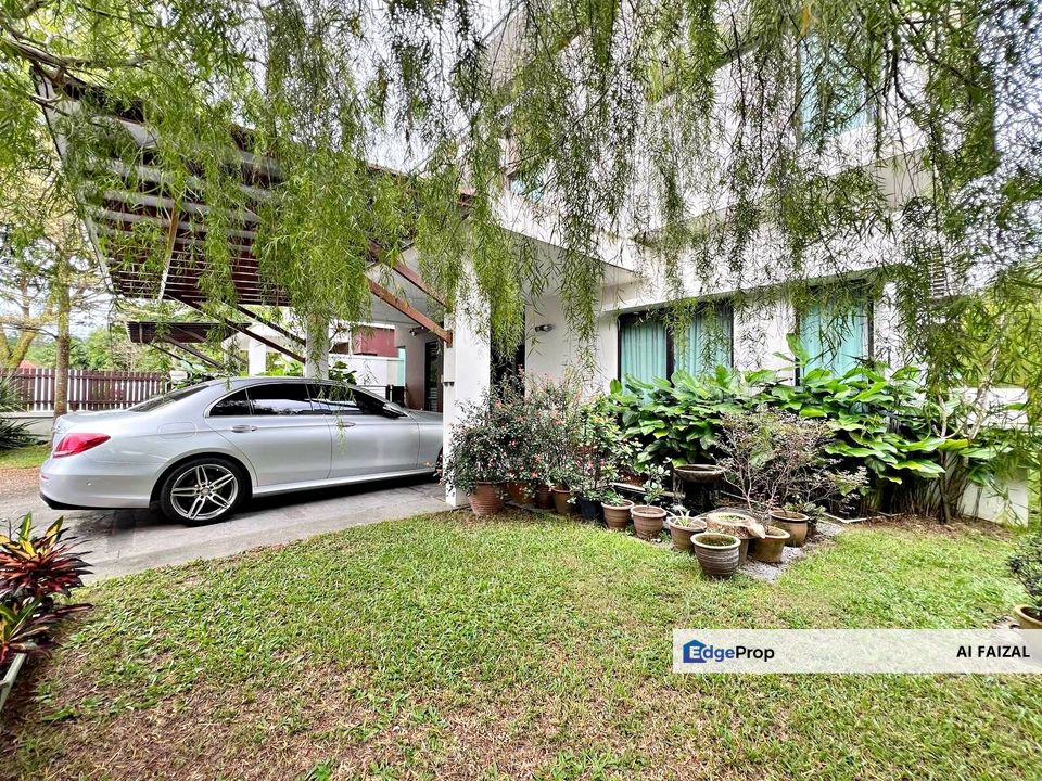 Beautiful Renovated Double Storey Semi D Cahaya Spk Shah Alam , Selangor, Shah Alam