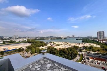 Vista Millennium Condominiums