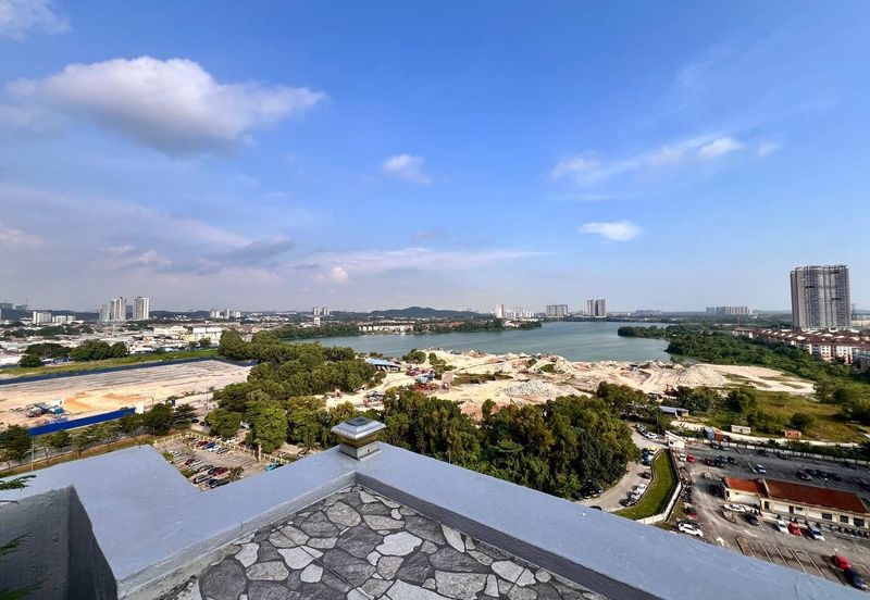 Vista Millennium Condominiums