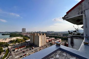 Vista Millennium Condominiums