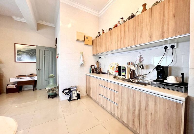 Vista Millennium Condominiums