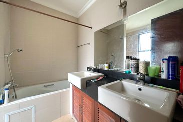 USJ Avenue @ USJ Heights