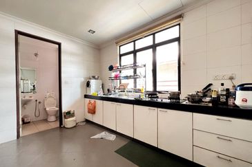 USJ Avenue @ USJ Heights